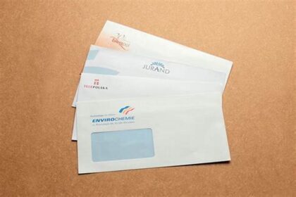 Bao thư cửa sổ kính