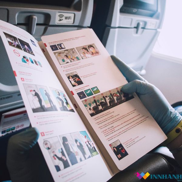 In brochure - Ảnh 2